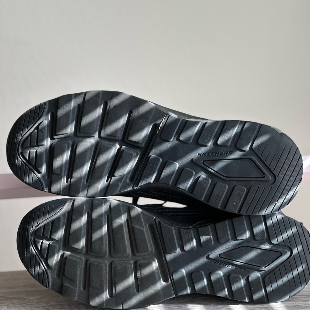 Skechers Memory Foam Black Mens Size 11 - image 5